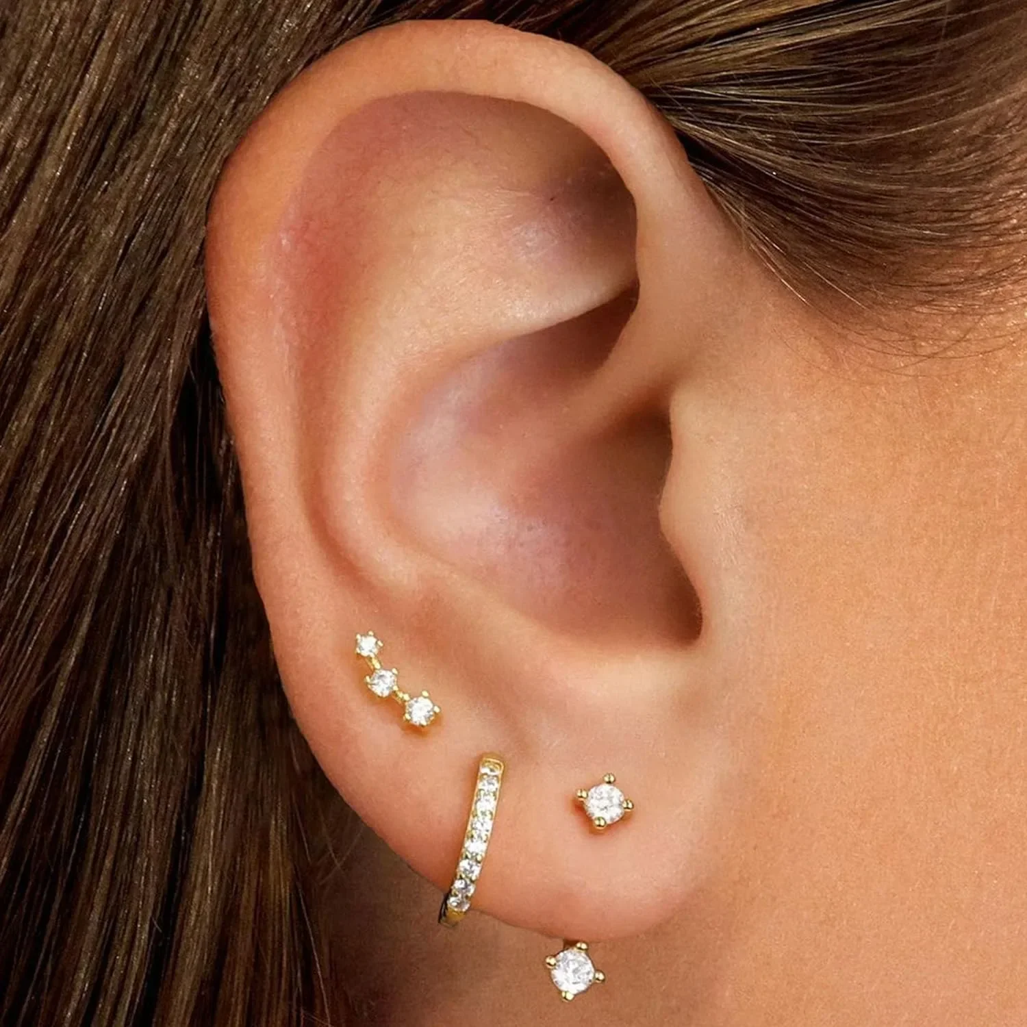 

Exquisite Cubic Zirconia Mini Hoop Huggie Earrings Set for Women Gold Plated Cartilage Piercing Earring Statement Jewelry