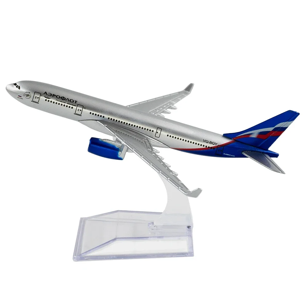 1/400 Scale Alloy เครื่องบิน Airbus a330 Aeroflot สายการบินรัสเซีย 16 ซม.เครื่องบินรุ่นของขวัญของเล่นสําหรับคอลเลกชันตกแต่ง