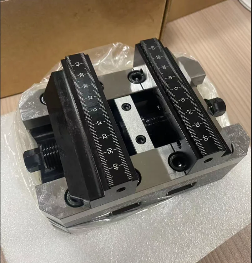 Self-centering vise SV150100 CNC machining center four-axis five-axis precision concentric fixture