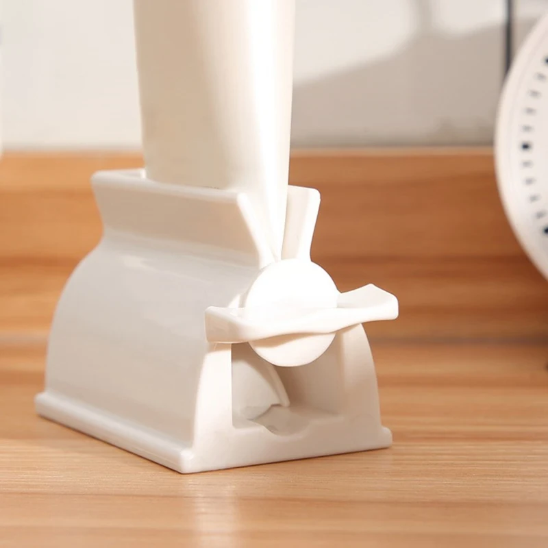 Toothpaste Squeezer Tooth Paste Holder Oral Care Bathroom Tools Tube Cosmetics Press Facial Cleanser Rolling Squeezing Dispenser