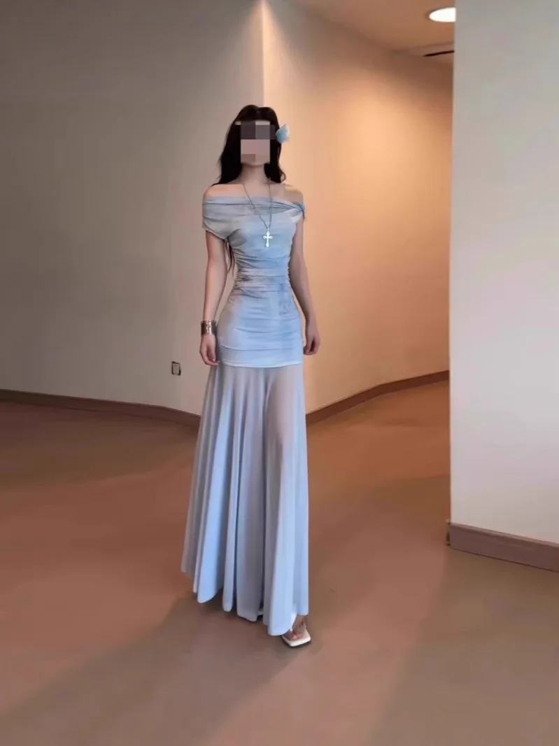 Robe moulante avec ceinture d'hiver, empilée, couches, soirée, danse, célébration, fantaisie, belle, douce, jolies filles mignonnes