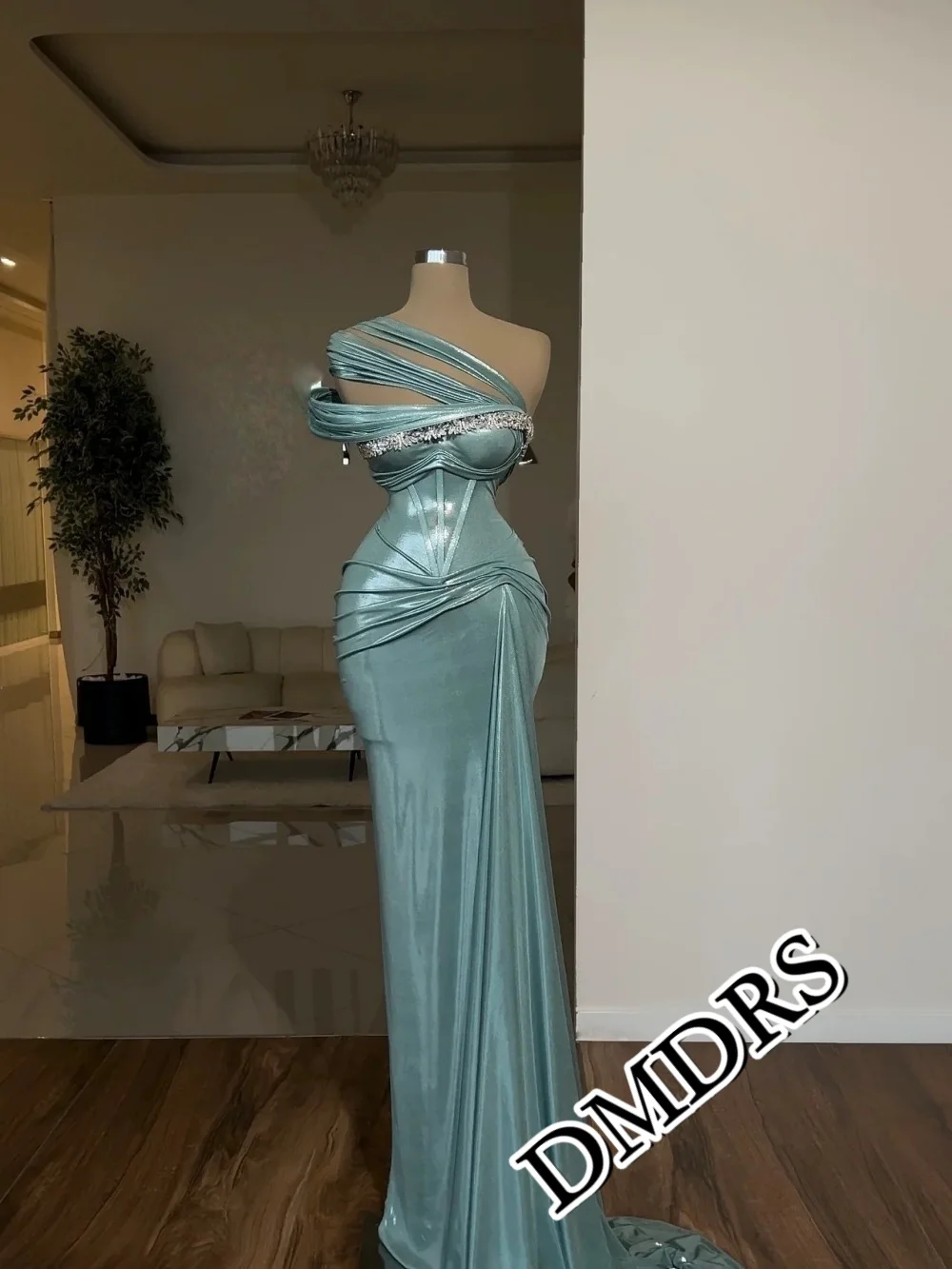 

DMDRS Shiny Sleeveless Evening Dress, Classic A-Line Party Gown, Luxurious Satin Crystal Floor-Length Party Dress