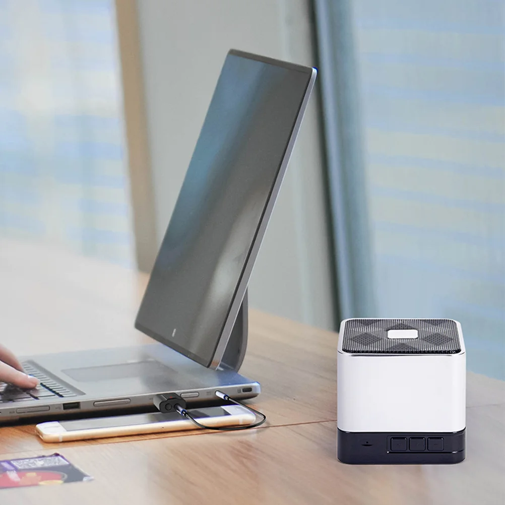 

USB 5.0 Wireless Music Receiver Audio Signal Receiving Transmitter Switching Blue Red Light No Driver Plug Play External