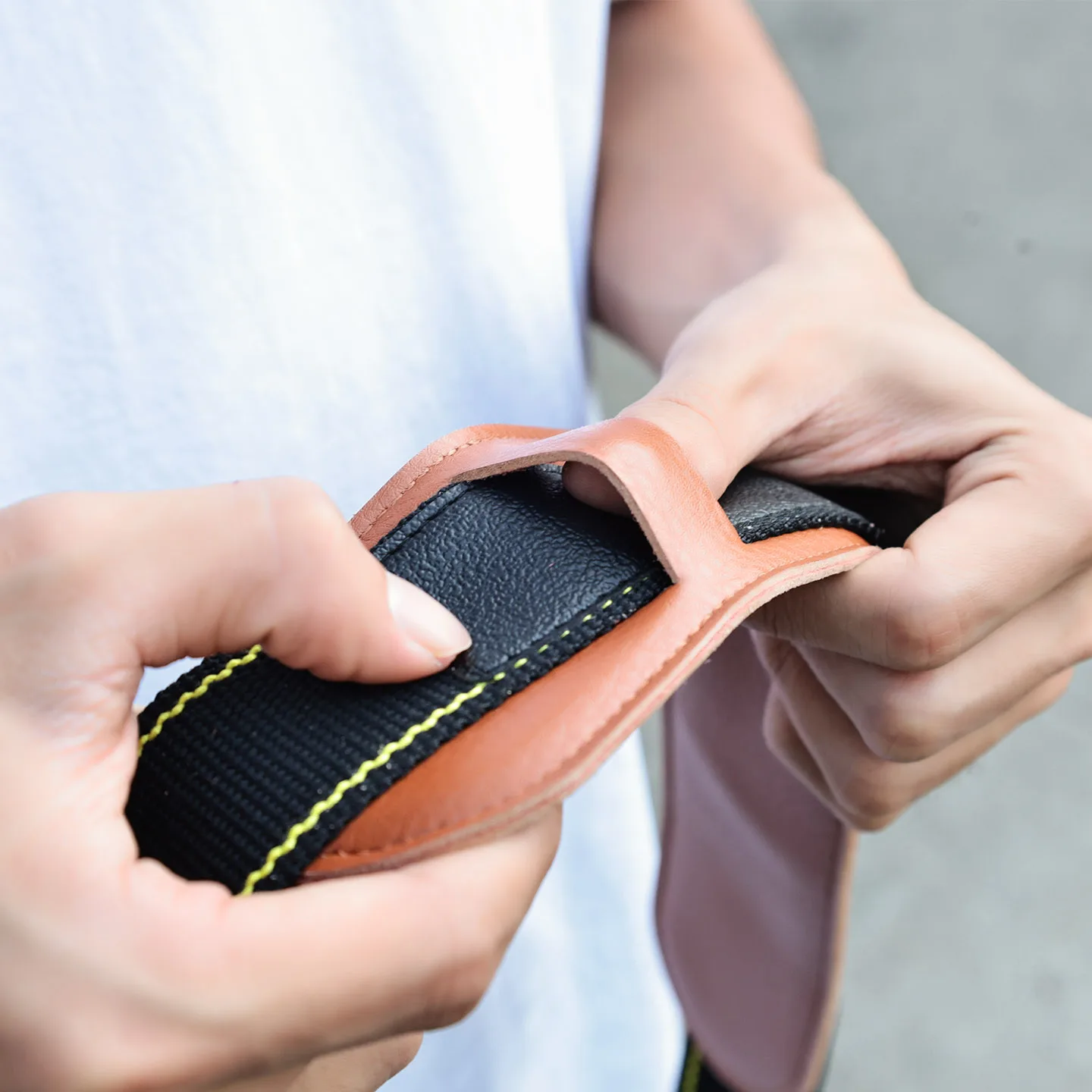 وسادة تقليل الضغط بحزام الكاميرا مناسبة لكاميرات Canon Nikon Sony Fuji Panasonic لتقليل الحمل وسادة Ieather الموسعة والسميكة