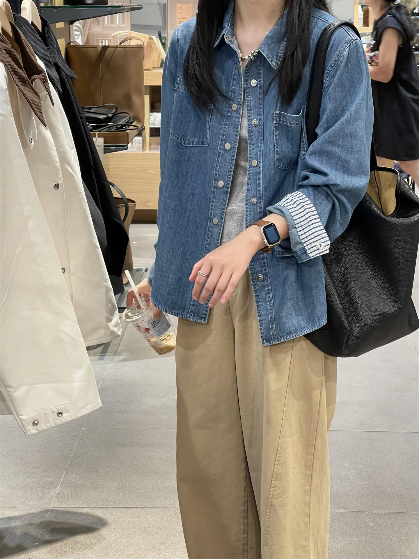 

Hong Kong Style Fashion Casual Slim Washed Blue Denim Shirt Stylish Versatile Single Breasted Long Sleeves Coat For Women