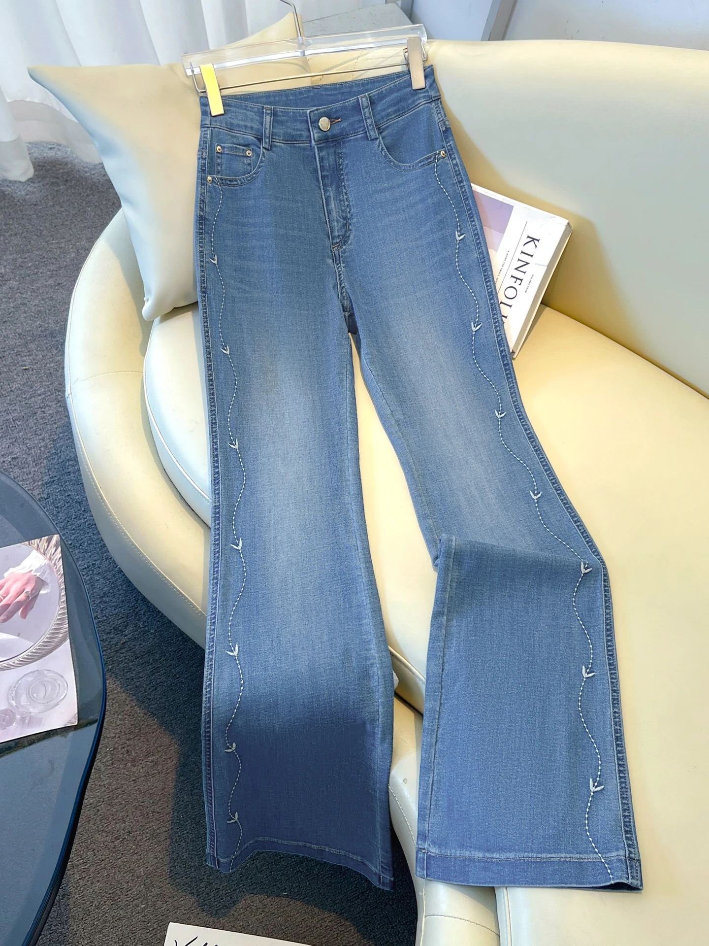 

High Waist Slimming Embroidered Flared Jeans Women's Casual Style Cotton Polyester Blend Comfortable Breathable Spring Jeans