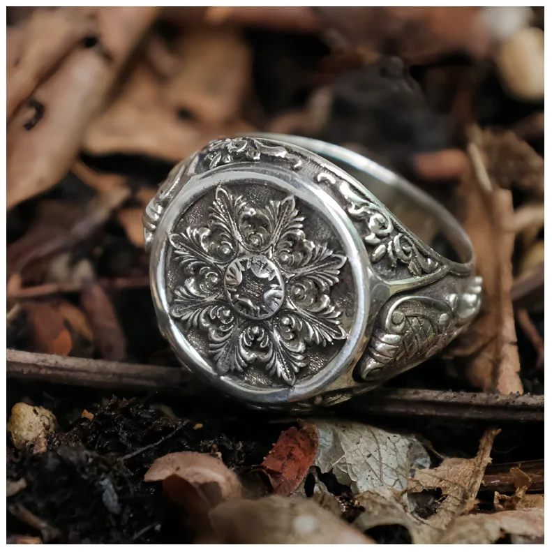 Retro Style Silver Color Carving A Edelweiss Pattern Ring Men Mysterious and Domineering Jewelry Ring