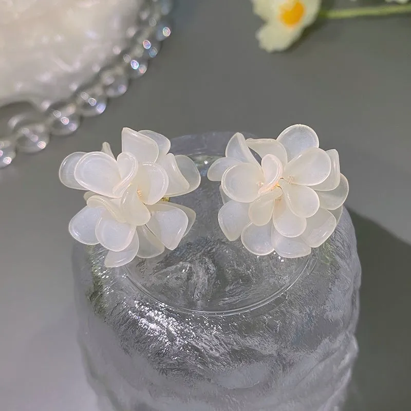 925 Silver Needle Korean Fashion Sweet Flower Earrings For Women Jewelry 2024 Trending French Women's Green White Stud Earrings