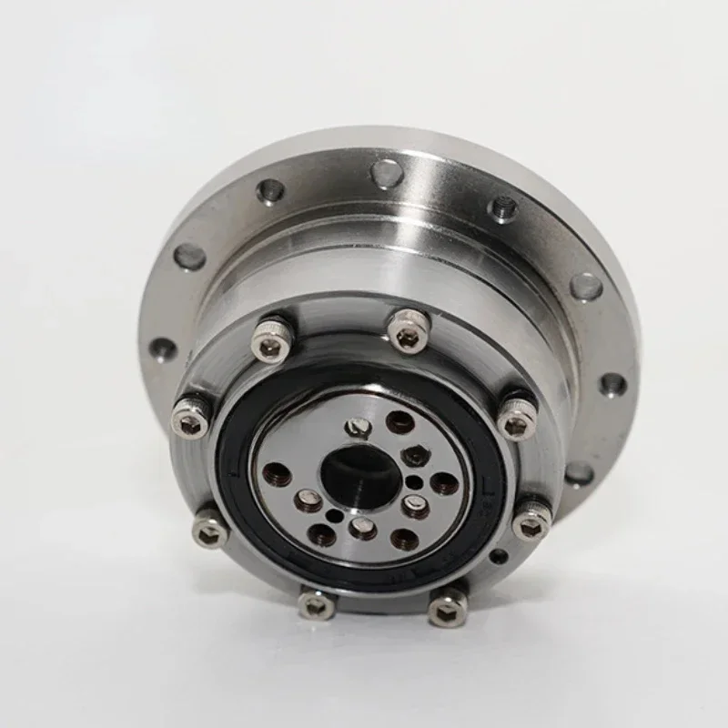 رخيصة ودقيقة CSF-32-1 1:50 قدرة عزم دوران عالية صلابة التوافقي المخفض CSF-32 النزوح الذراع الجوي المخفض رائجة البيع #4