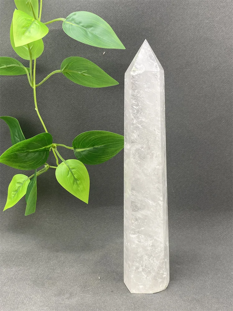 Natural Large Size Transparent White Crystal Crystal Tower Feng Shui Witchcraft Sacrificial Ornaments Home Decoration