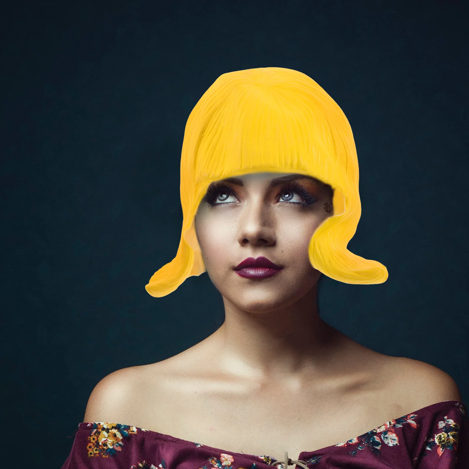 Kurz für Frauen, Cosplay-Charakter, leichte volle Perücken, lebendiges gelbes Haarteil, stilvolle, trendige Halloween-Party