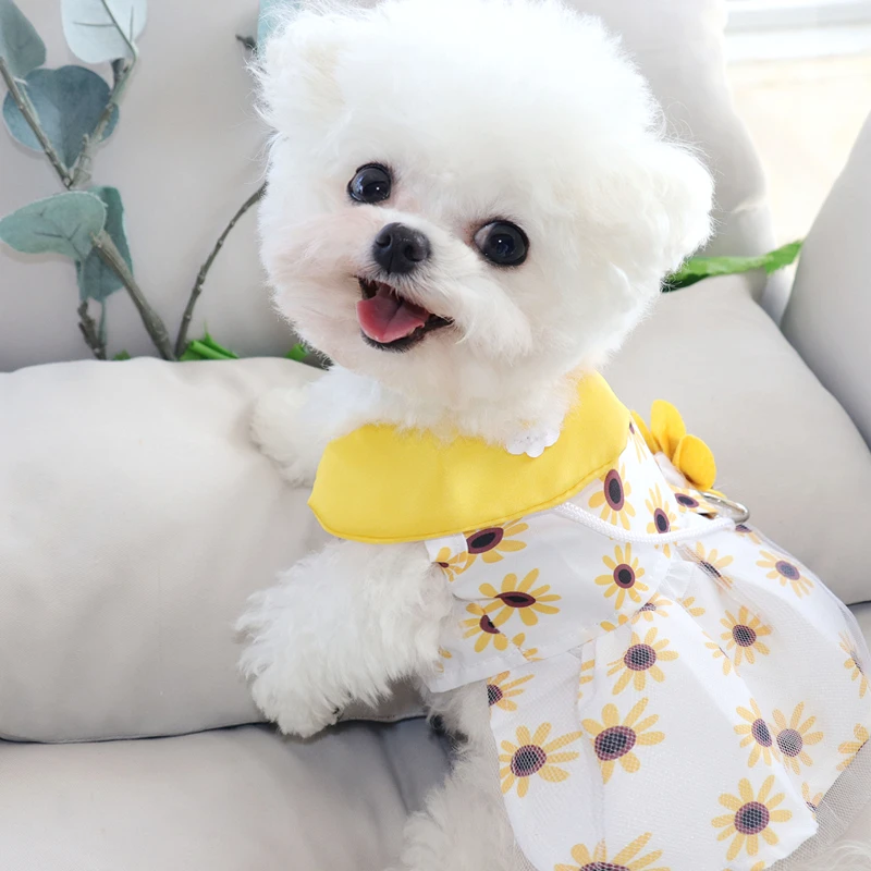 

Puppy Sunflower Dress Pet Dog Clothes Three-dimensional Flowers Satchel Skirt Summer Season New Bichon Pullover