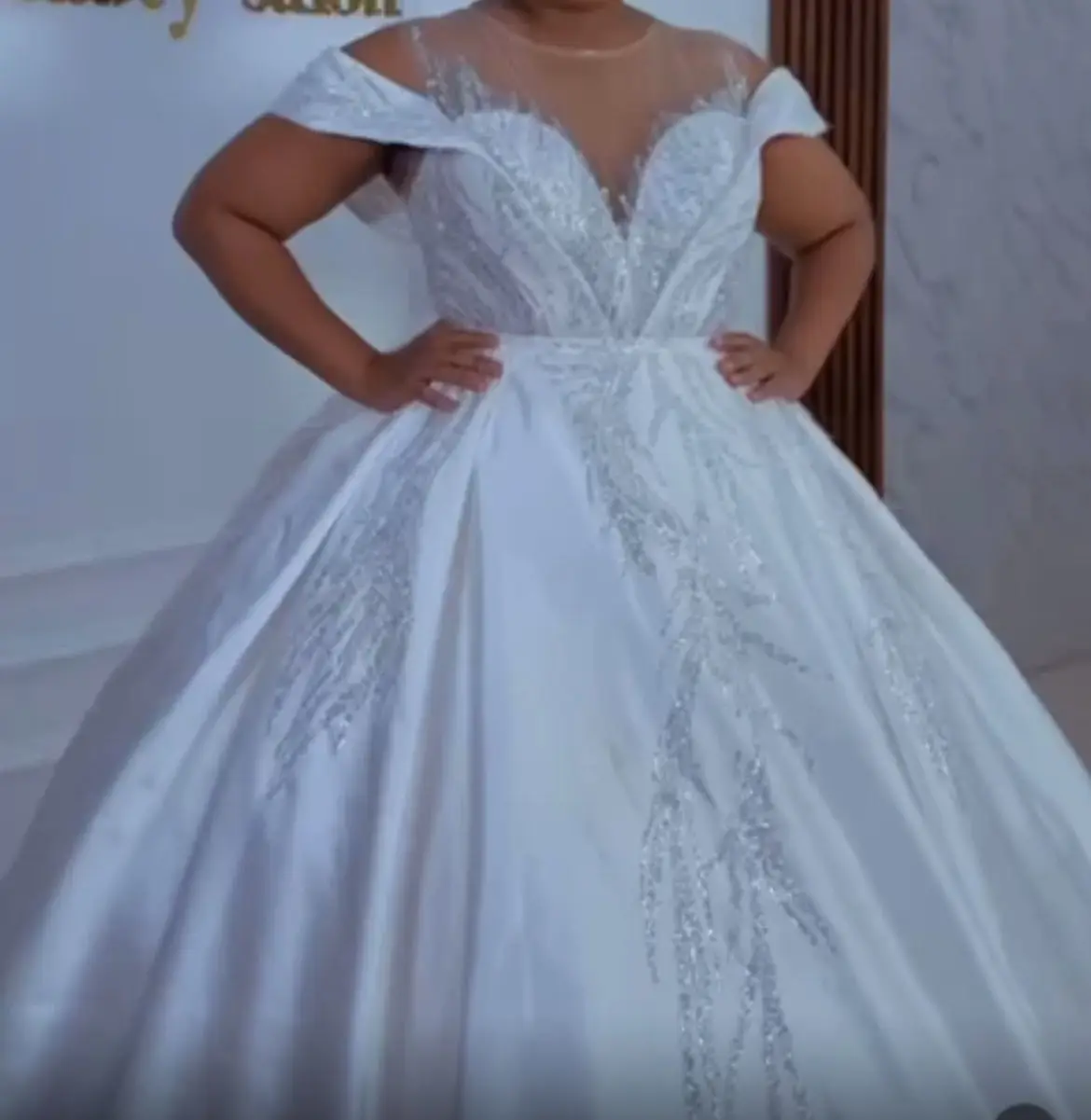 Customized Sheer Neck Sequins Beads Two in One Wedding Dress Vestido De Noiva  Illusion Back Plus Size Charming Bridal Gowns