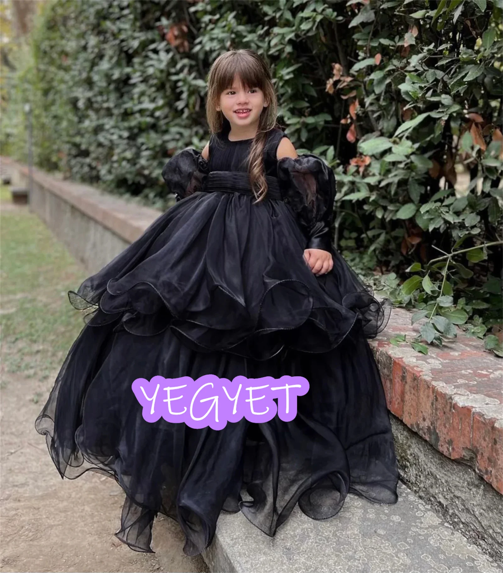 

Tiered Ruffle Wedding Flower Girl Dresses Scoop Neck Puff Sleeve Princess Pageant Dress Floor Length First Communion Party Gown