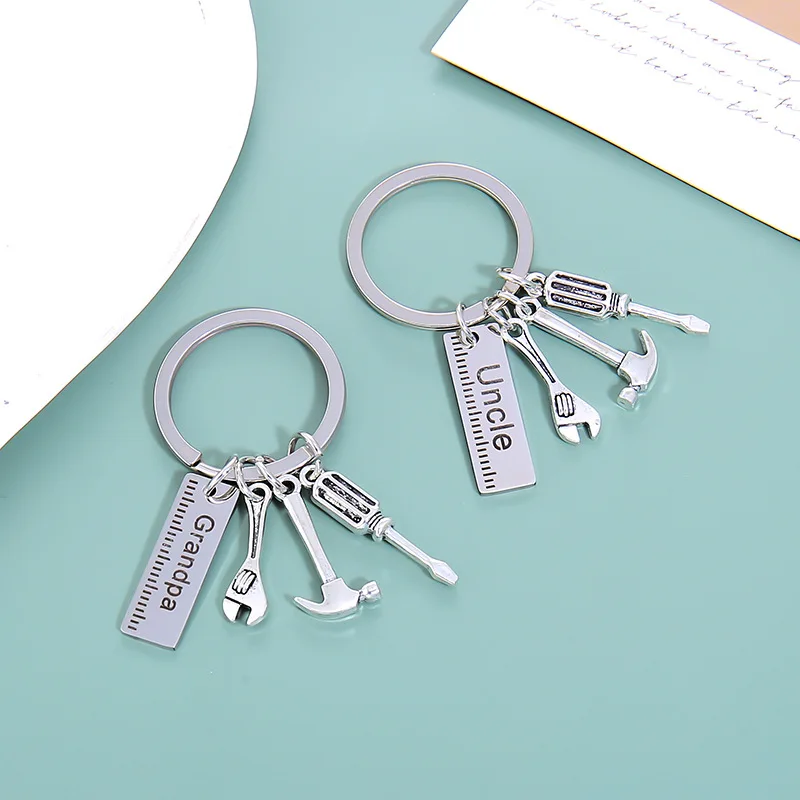 Chic Dad Grandpa Letters Keychain Creative Hammers Wrench Hammer Screwdriver Keyrings Metal Tools Set Bag Pendant Birthday Gifts