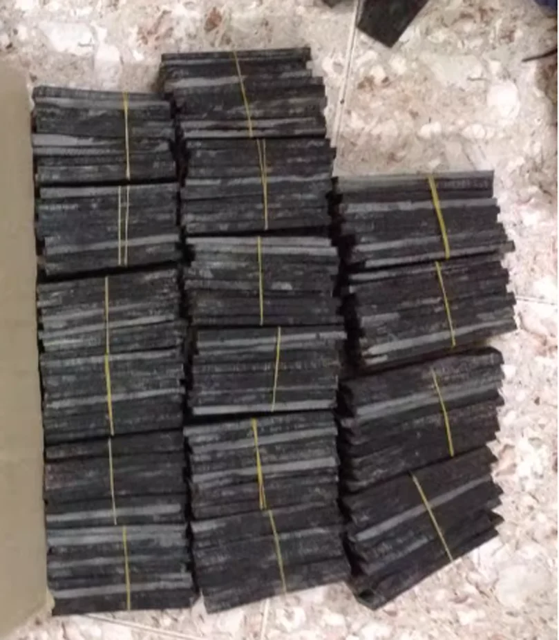 

DIY Natural Black Buffalo Horn Sheet Knife Blanks Plate Scales Handle Material Large size170x62x0.5