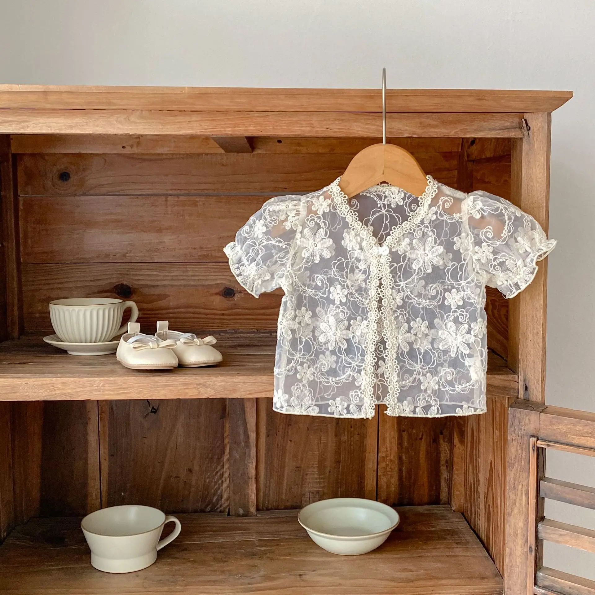 Baby Girls Beige Shirt Embroidery Puff Sleeve Floral V-neck Sunscreen T-shirt 0-3Y Toddlers Transparent Sun-proof Cardigan