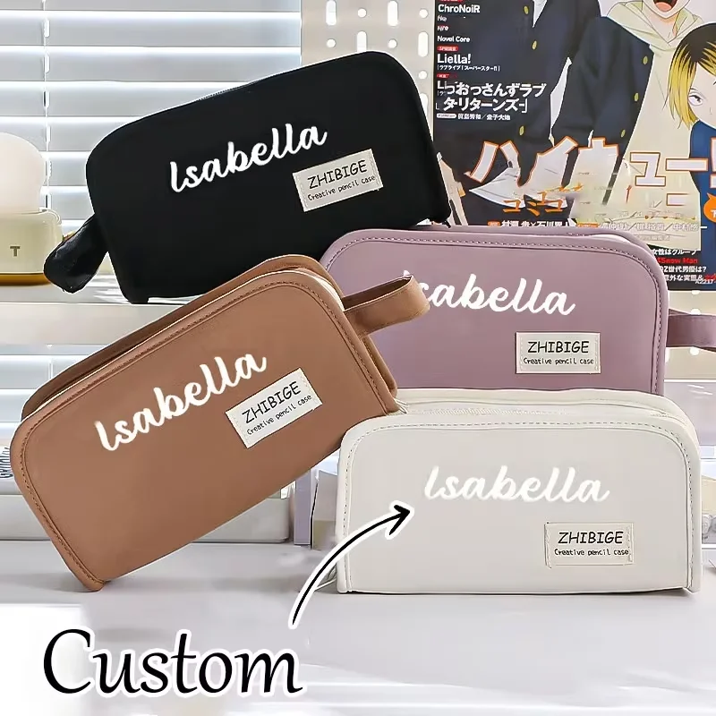 1 piece personalized custom name/logo transparent pencil case, large-capacity stationery storage box, customizable text, durable double-sided large-capacity pen holder, multi-compartment design suitable for school, office, and travel. The transparent pencil case can hold items such as badges, and is suitable for those with social anxiety. It is a high-capacity, high-appearance, niche and new model