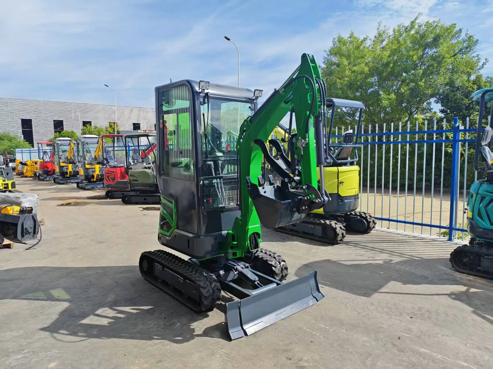 حفار كوبوتا الصغير المخصص 1.8 طن حفار مدمج لبناء مزرعة الحديقة