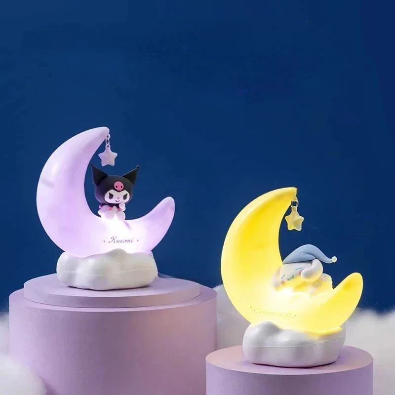 MINISO Genuine MINISO Sanrio Night Light Cinnamoroll Kuromi Kawaii Animation Soft Warm Light Decoration LED Bedside Lamp  USB