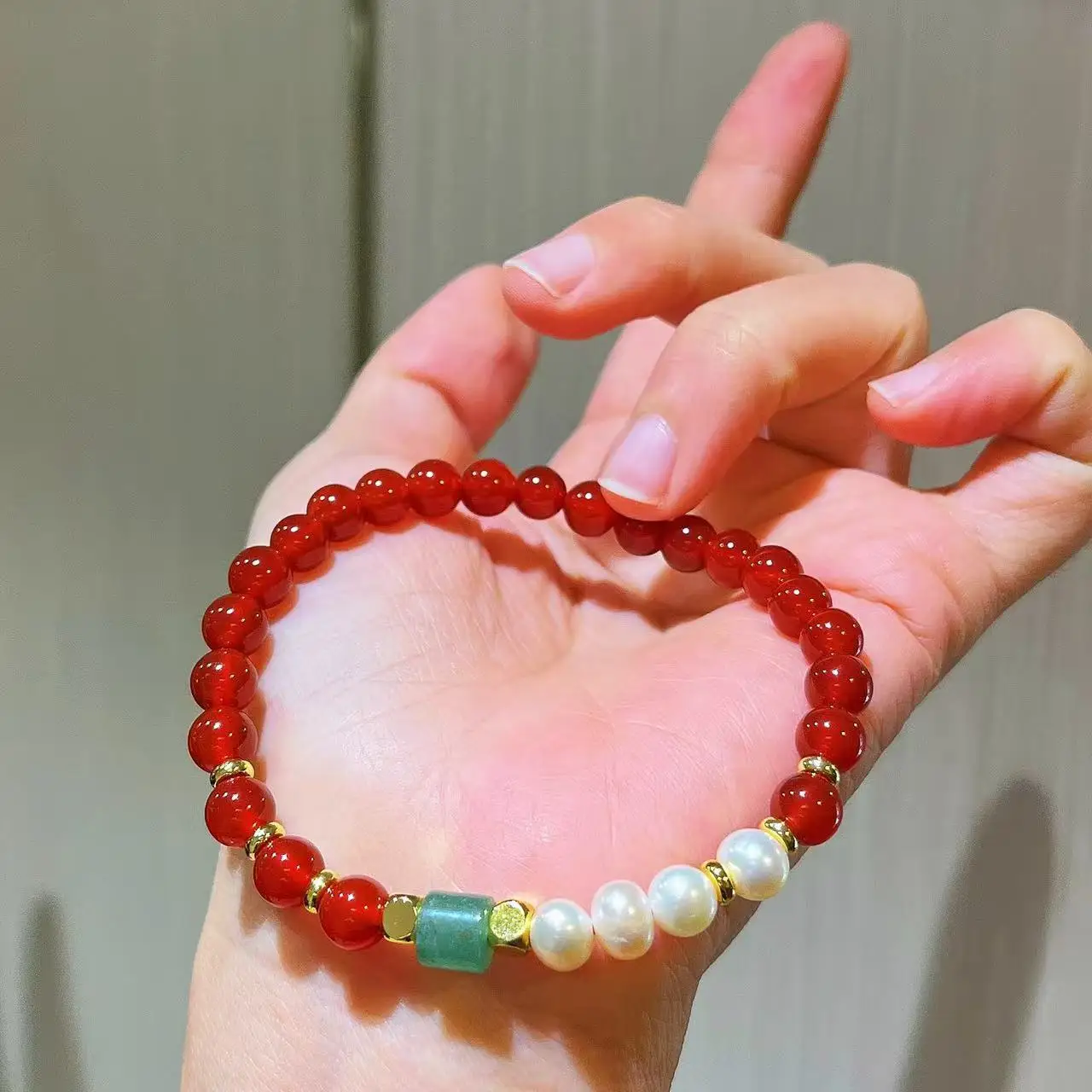 7A High-Quality Icy Translucent Red Carnelian & Freshwater Pearl Bracelet, Stackable Beaded Stretch Hand Chain for Women