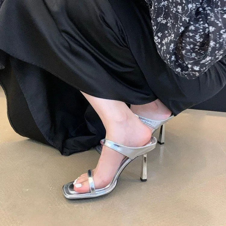 2024 letnie srebrzyste kapcie damskie moda eleganckie wąskie paski z wystającym palcem slajdy buty damskie sukienka na świeżym powietrzu sandały na