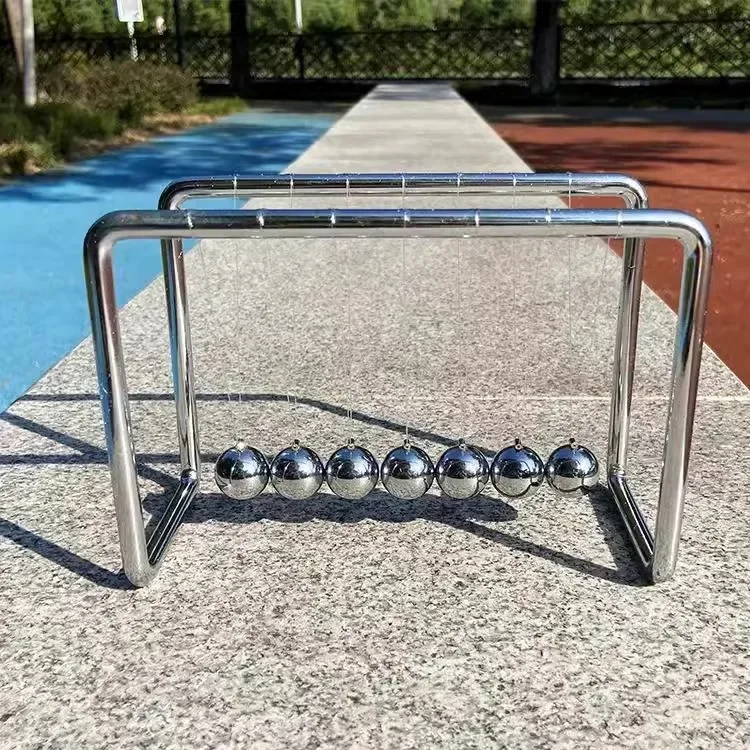 Newton's Cradle Stress-Relief Ornament – ​​All-Metal Frame with 7-Ball Pendulum; Office Desk Accessory