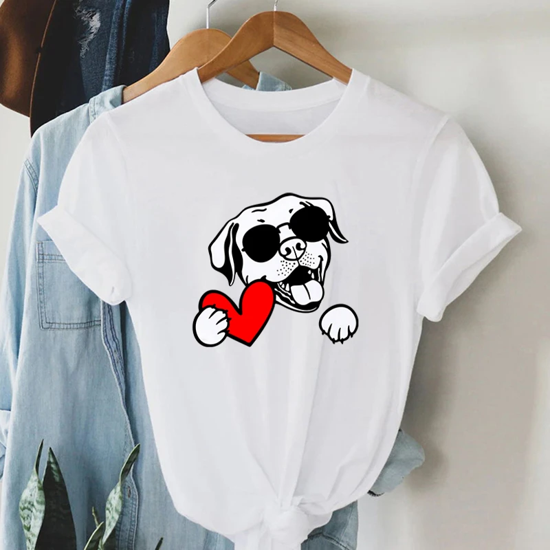 Heart-shaped Labrador retriever T-shirt for dog lovers Short-sleeved crewneck top Novelty gift for both men and women