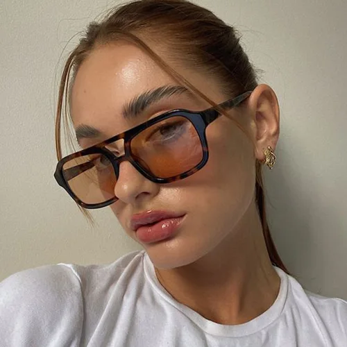 Imagen 2 del producto Gafas de sol cuadradas grandes, gafas de sol de moda para mujer, gafas de tendencia para hombre, lentes amarillos y azules, gafas Retro Vintage para viajes 307460