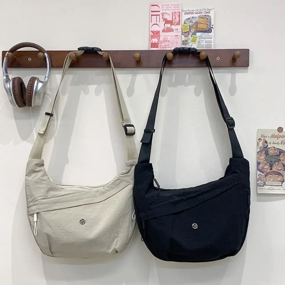 

Casual Korean Style Nylon Crossbody Bag Large Capacity Canvas Oxford Cloth Shoulder Bag Pure Color All-match Dumpling Bag Travel