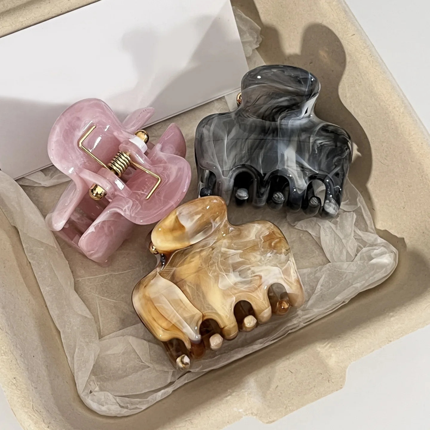 1pc Chinese Ink Wash Blending Shark Clip Unique High End Fashion Hair Claw 2026 New Bun Maker for Women