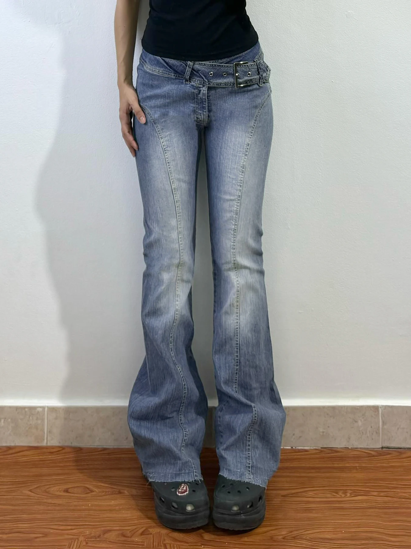 

Weekeep Chic V-shaped Low Rise Jeans Distressed y2k Skinny Stitching Belt Denim Pants Streetwear Retro Flared Jeans Harajuku 90s