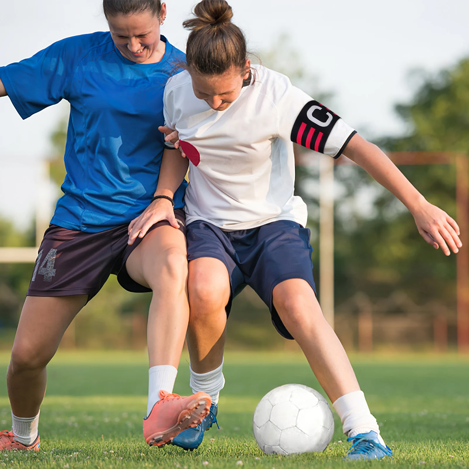 

2Pcs Football Captain Armbands Anti Slip Durable Comfortable Breathable Soccer Team Leader Bands for Sports Games Training