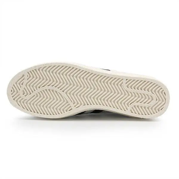 حذاء رياضي Adidas Superstar 82 Core باللون الأسود (IE4195) (مقاس 220-300)
