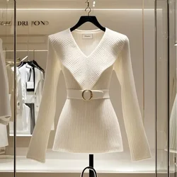 Spring Autumn New Interior V-Neck Knitted Tops Women's Outer Wear High-End Slim Long-Sleeved Xiaoxiangfeng White Sweater Coat