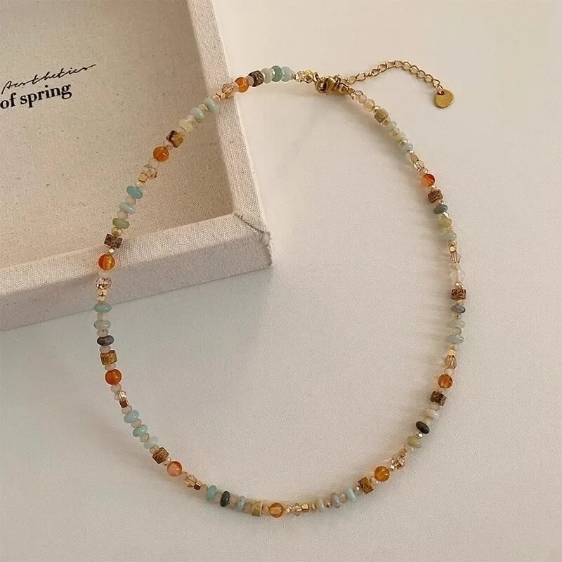 

British [Designer] Dopamine Natural Stone Crystal Beaded Necklace Light Luxury Neck Chain Ornament