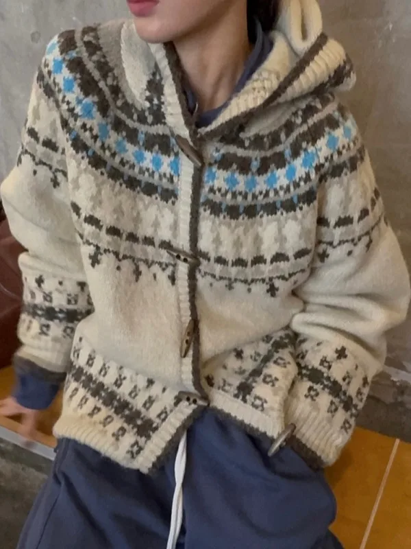 

Корейский трикотаж на пуговицах в стиле ретро, женский свитер с вышивкой на одной пуговице, тэт, зимнее новое поступление, шляпа, интегрированный трикотаж...