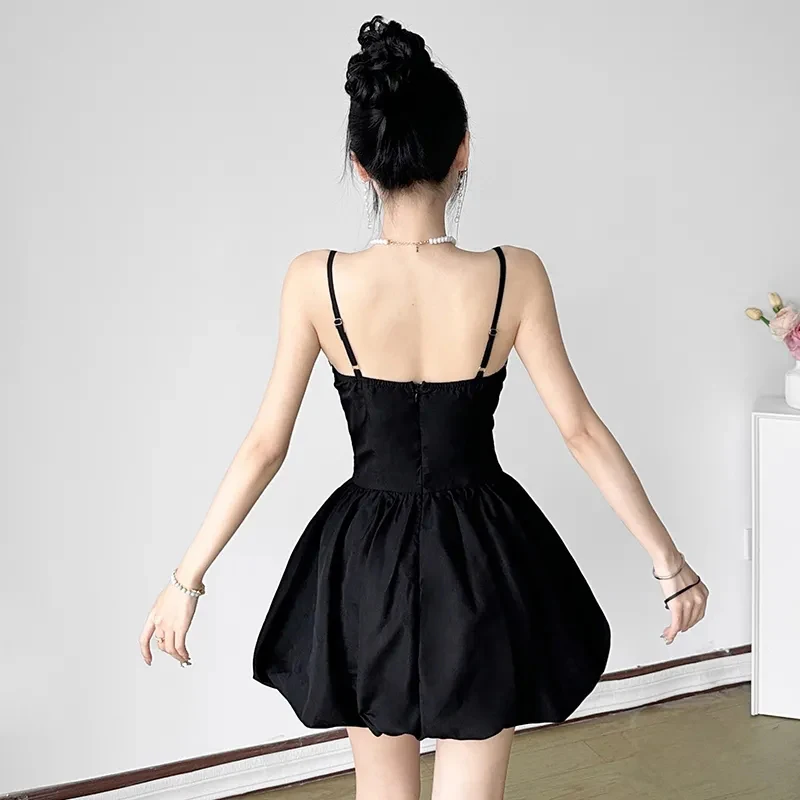 فستان كاميس أسود مُزين بالدانتيل الحلو فستان نسائي صيفي فرنسي أنيق بفيونكة تزيين فستان قصير ضيق Y2K موضة كل مباراة توتو #1