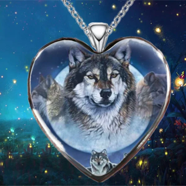 Fashion Women Heart Crystal Pendant Animal Wolf Necklace Punk Hip Hop Necklaces for Women Stainless Steel Jewelry Party Gift