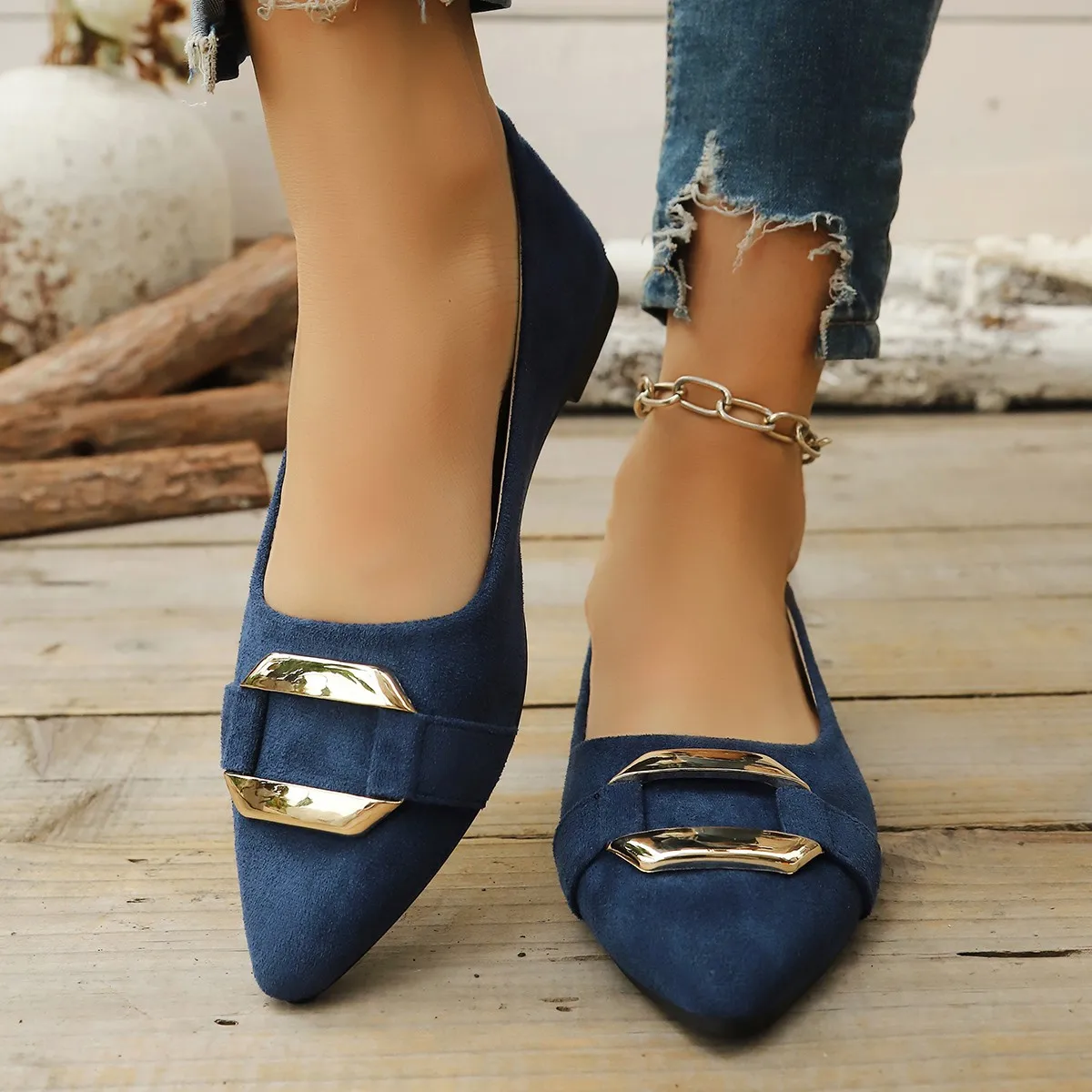 春と秋のエレガントなポインテッドセクシーローヒールカジュアルシューズファッショナブルなベストセラー新しい快適な女性のシングルシューズ