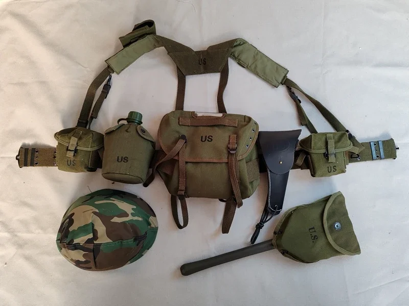 EARMY. military VIETNAM WAR WW2 US ARMY M1956 M16A1 AMMO POUCH COMBAT FIELD GEAR PACKAGES Backpack soldier M1943 EQUIPMENT  SET