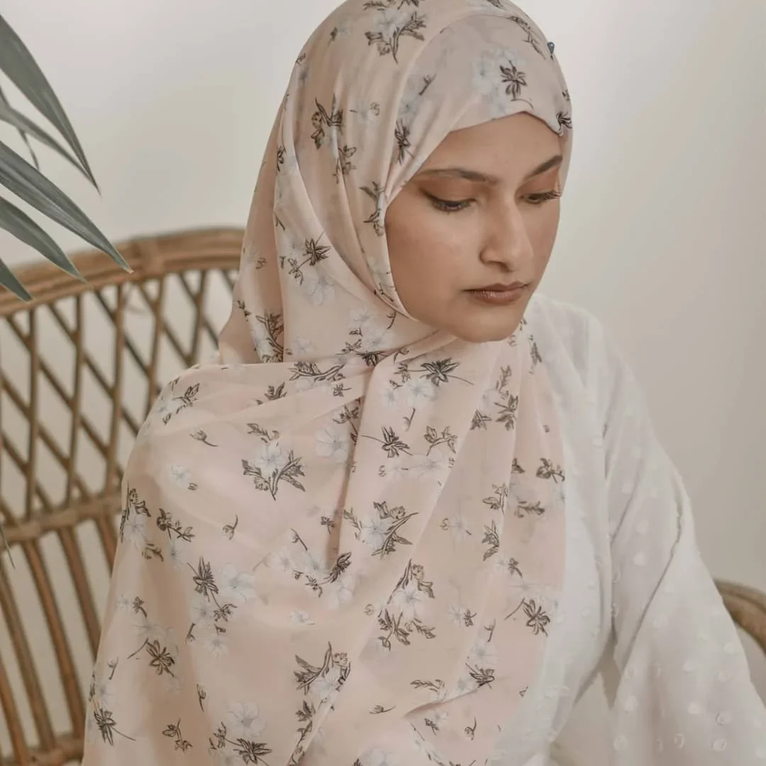 

Pearl Chiffon Hijab Scarf Printed Shawls Malaysian Arab Headscarf Wraps For Women Flower Foulard Bufanda Tudung Bawal 115*115cm