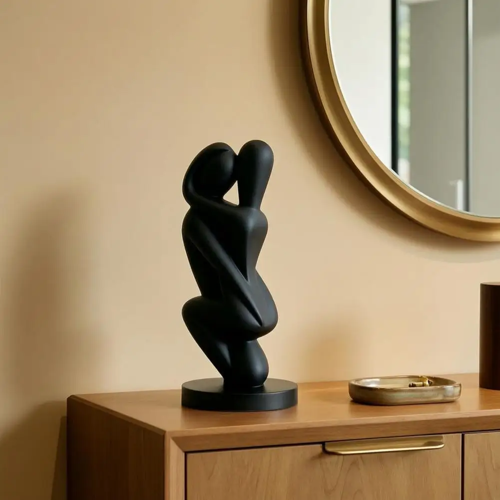 Easy Care Sculpture 3d Printed Hugging Couple Sculpture Abstract Embrace Figurine with Smooth Curves Modern Art Desk Decor