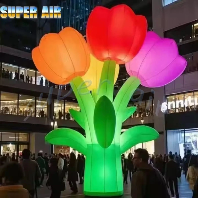 Niestandardowy projekt pięknej modelki dekoracji gigantyczne czerwone nadmuchiwane stojące drzewo i kwiat na imprezę