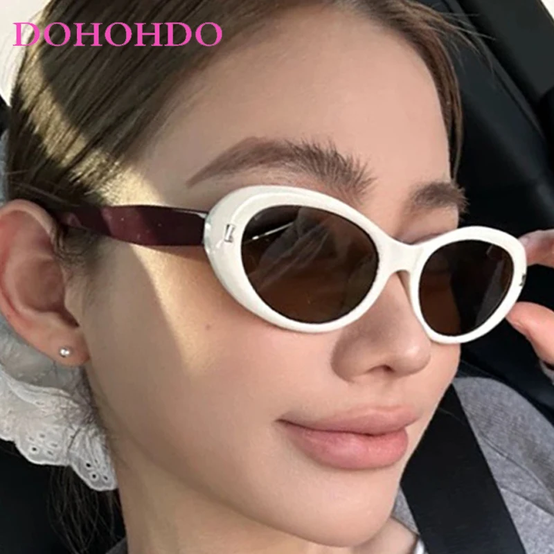 

Trendy Brand Design Cat Eye Rivets Women Sunglasses Fashion Retro Small Frame Men Sunglass Summer Traveling Shade Eyewear UV400