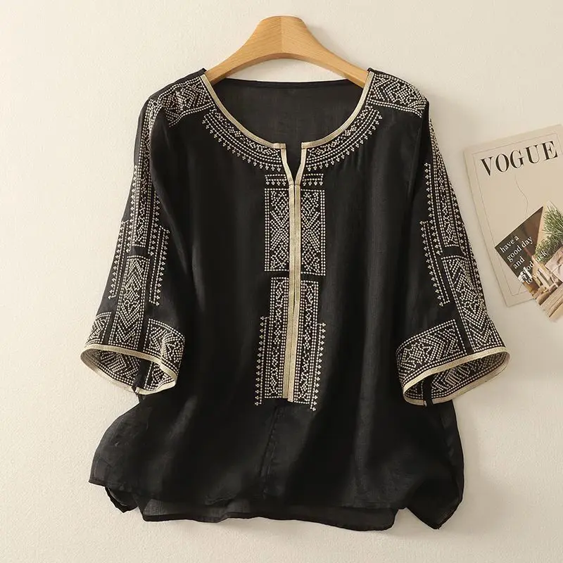 

Cotton Linen Embroidery Women's T-shirt Loose Pullover Tee O-Neck Thin Shirt Three-quarter Sleeves Top Summer Retro Blouse