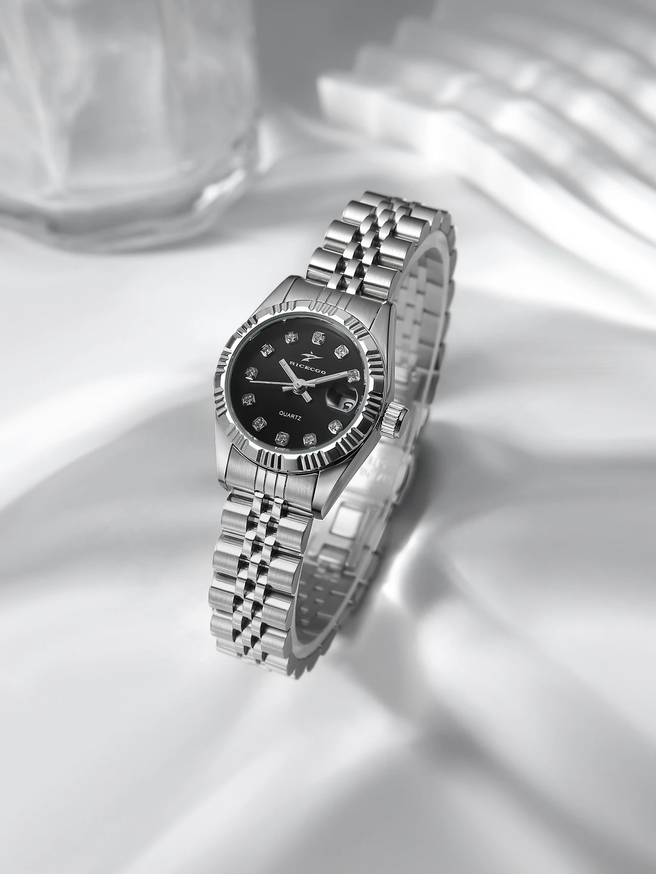 Luxury Watch Engraving - Lüks kadın kuvars saati, siyah kadran