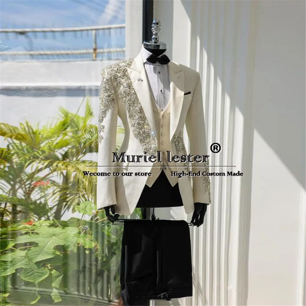 Luxury Beaded Diamond Wedding Suits Slim Fit Ivory Jacket Vest Pants 3 Pieces Banquet Business Groom Tuxedos Trajes Para  ombre