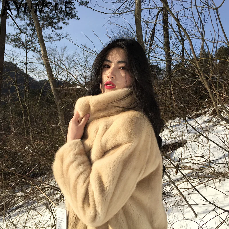 

AYUNSUE Женская шуба из натурального норкового меха 2025, зимняя шуба средней длины высокого качества из натурального меха, женская одежда из цельной норки Шуба Женская