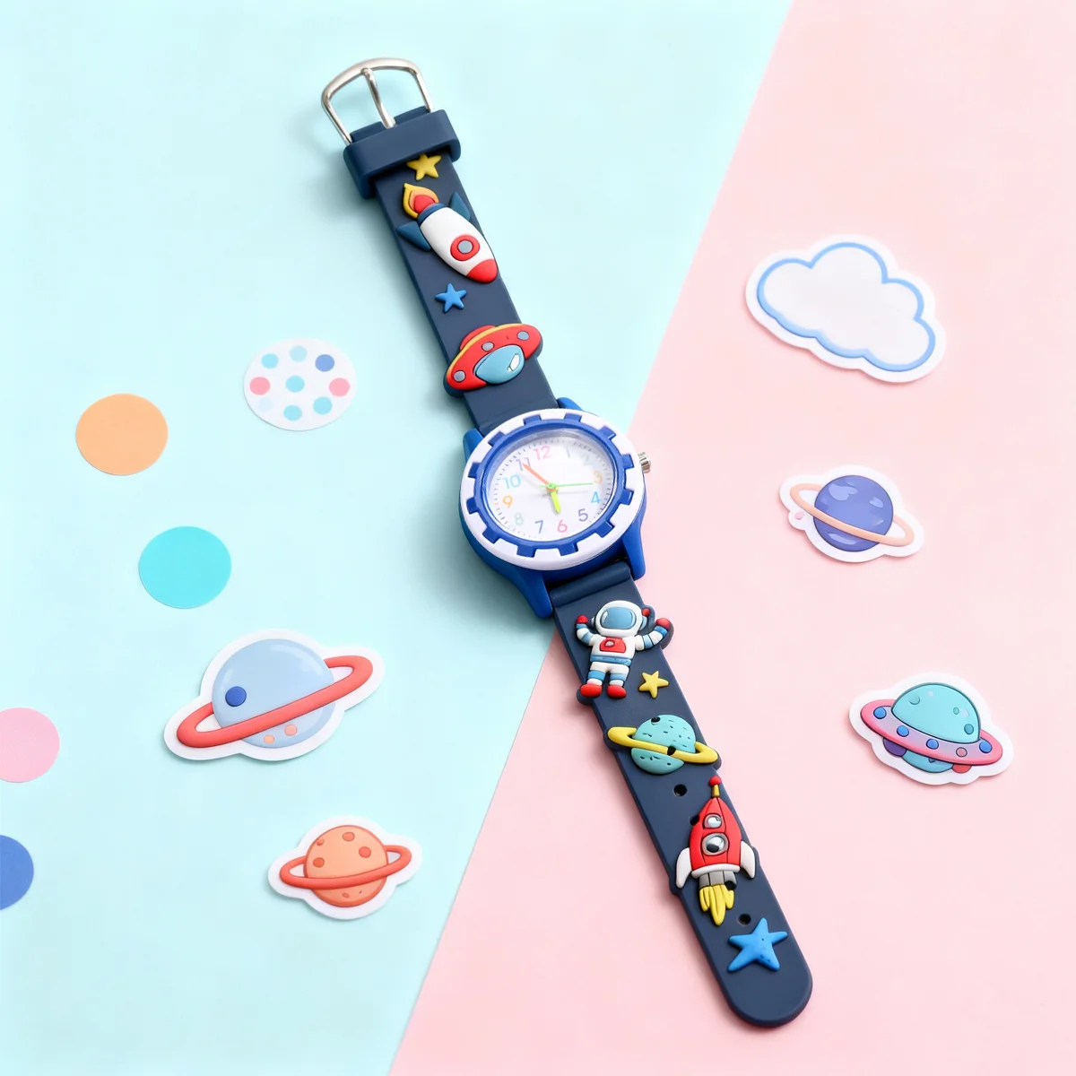 

Fashion cute astronaut silicone strap color scale children's quartz watch, suitable for daily wear, Christmas gift